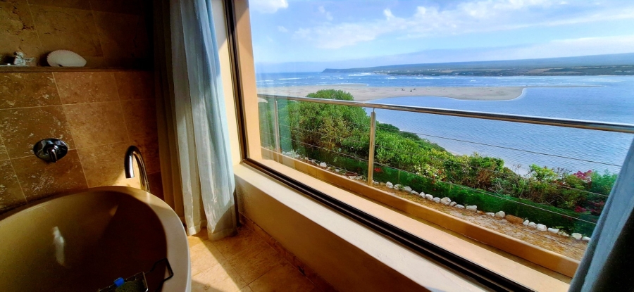 4 Bedroom Property for Sale in Witsand Western Cape